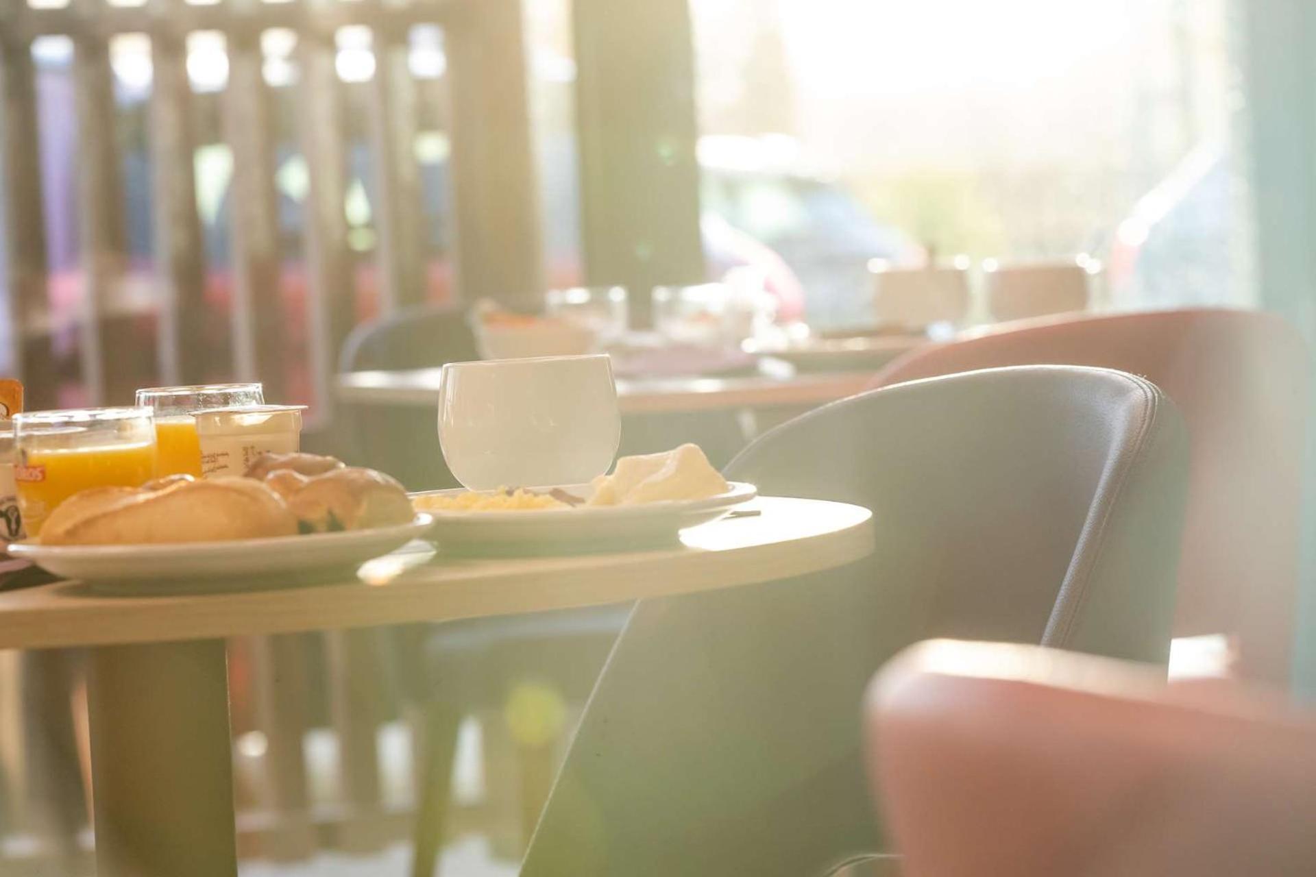 Brit Hotel Eden Spa องเฟลอร์ ภายนอก รูปภาพ