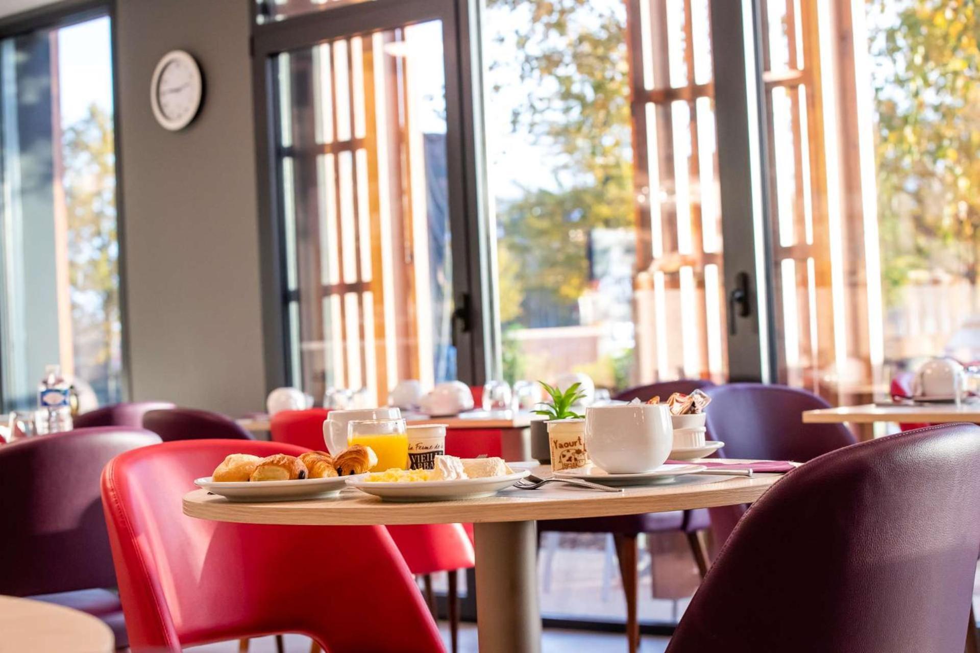 Brit Hotel Eden Spa องเฟลอร์ ภายนอก รูปภาพ