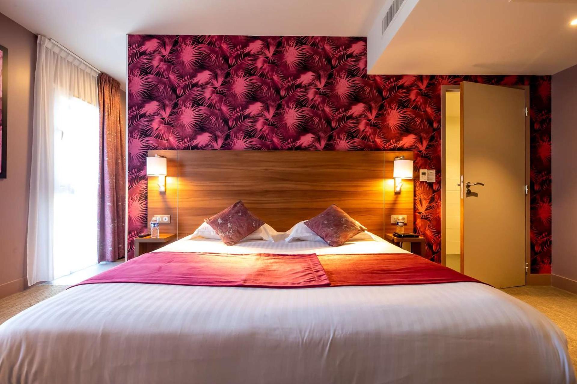Brit Hotel Eden Spa องเฟลอร์ ภายนอก รูปภาพ