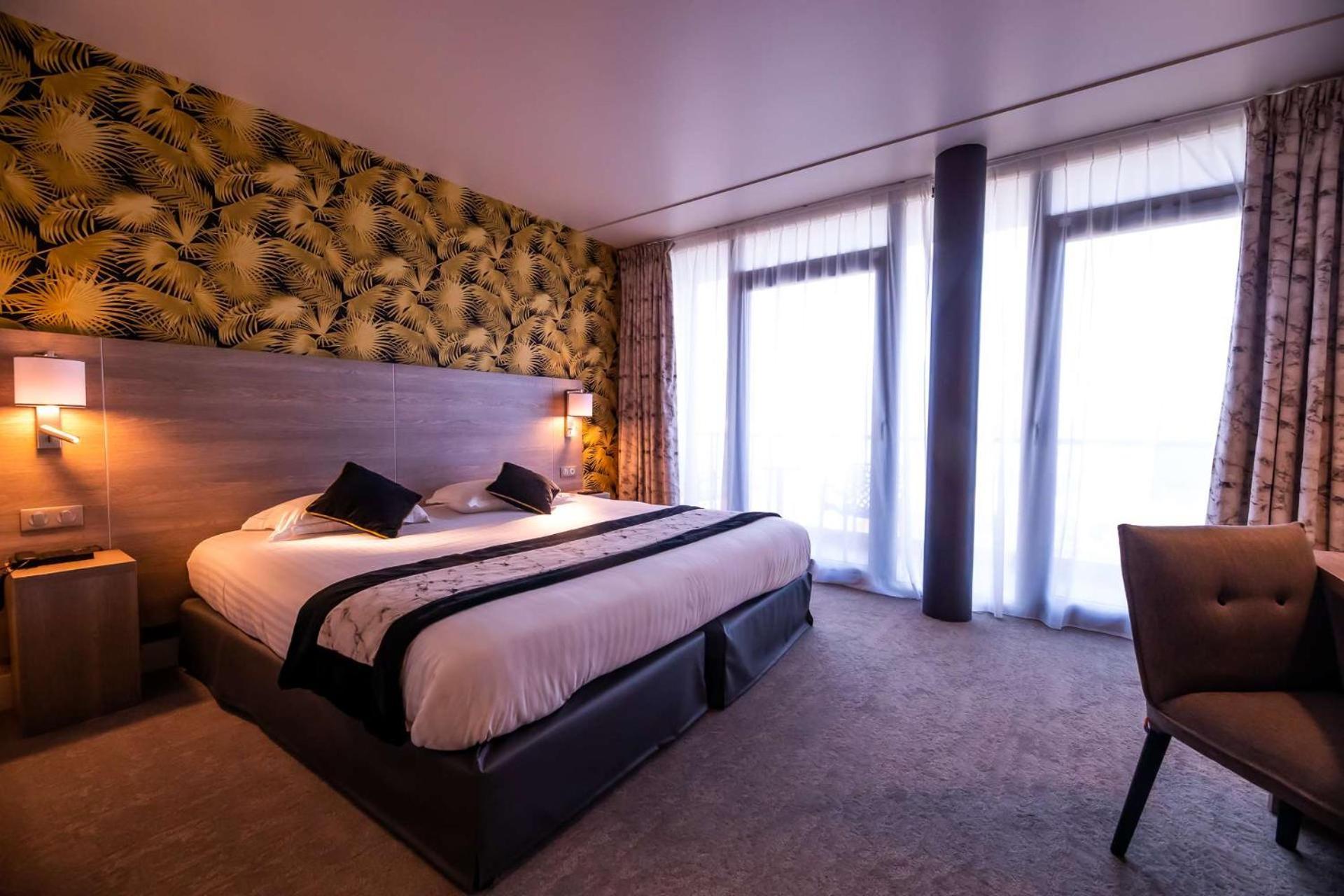 Brit Hotel Eden Spa องเฟลอร์ ภายนอก รูปภาพ