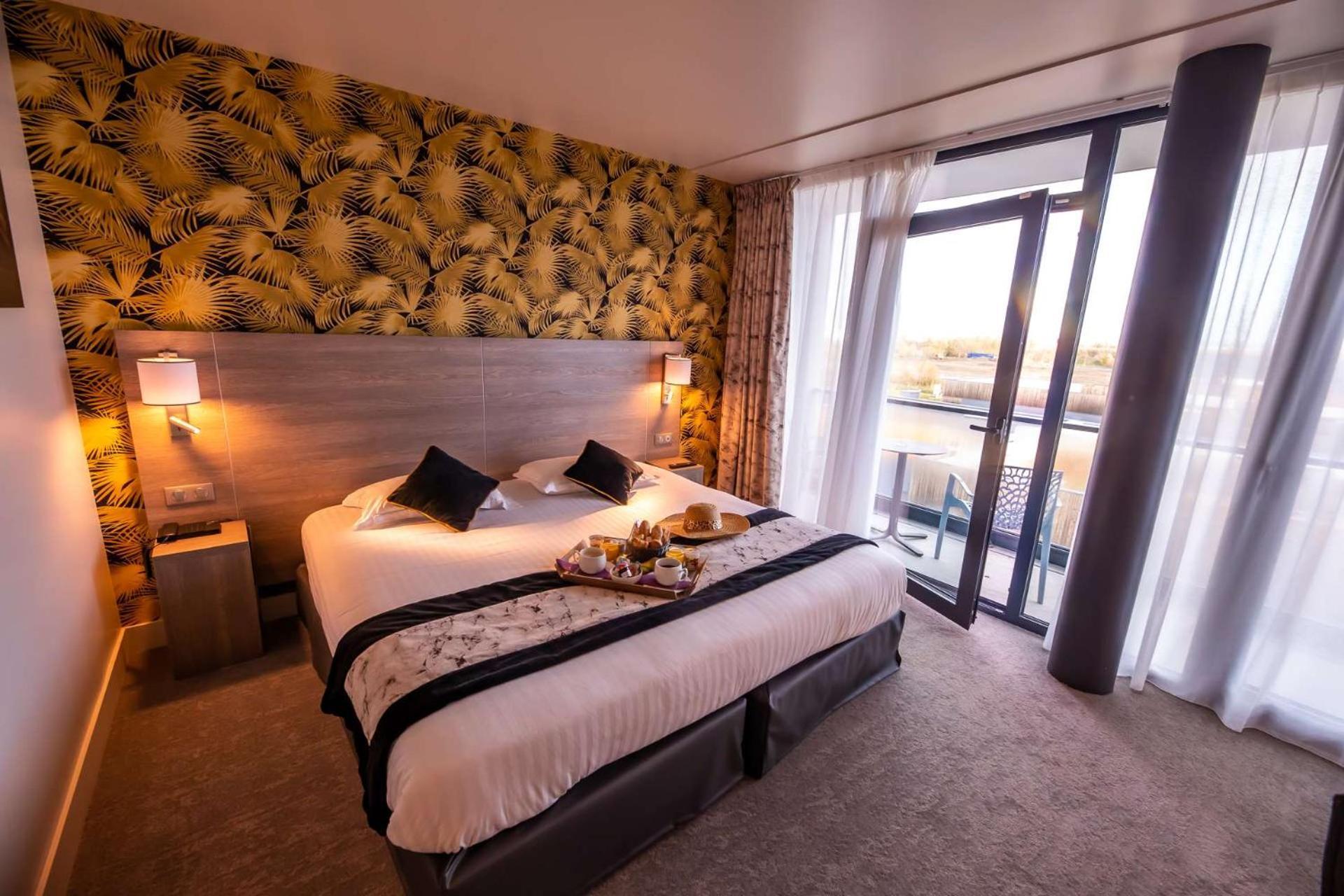 Brit Hotel Eden Spa องเฟลอร์ ภายนอก รูปภาพ