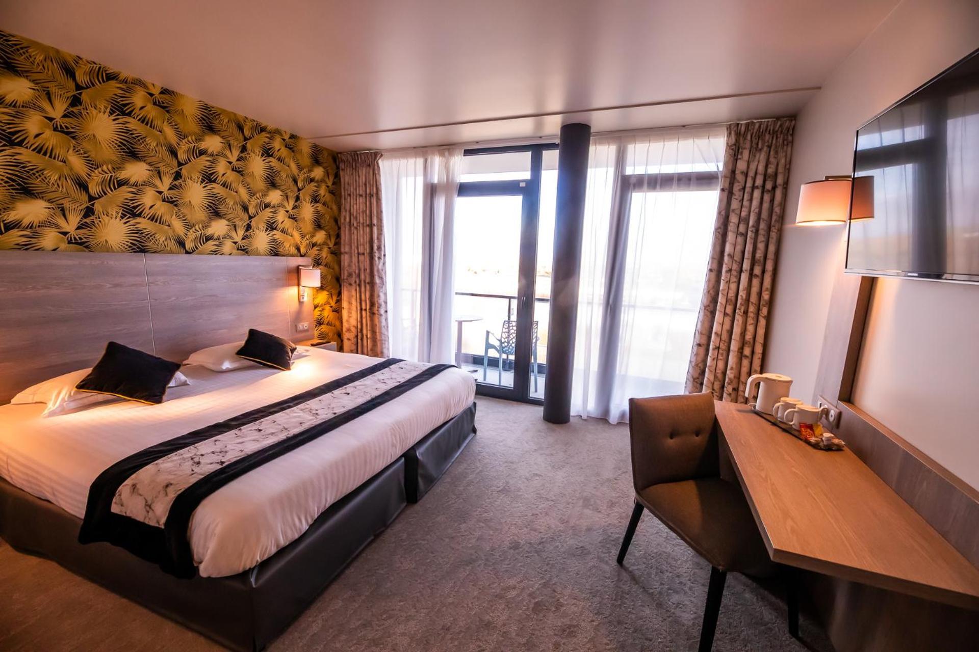 Brit Hotel Eden Spa องเฟลอร์ ภายนอก รูปภาพ